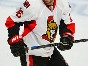 Clarke MacArthur did not skate with the Senators Monday as he recovers from another concussion. (Ottawa Sun Files)