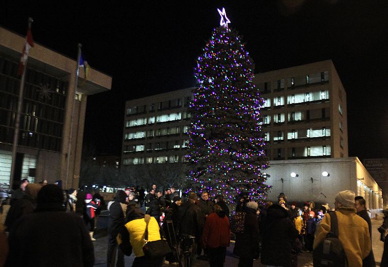 City Hall Christmas tree going up Sunday Winnipeg Sun