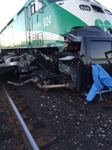 GO train hits tow truck driver helping at crash scene | Toronto Sun