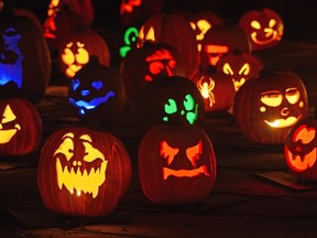 Jack-o-lanterns (AFP PHOTO / Robyn Beck)