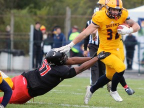 Queen's Gaels running back Jonah Pataki of Wallaceburg. (STEPH CROSIER/Postmedia Network)