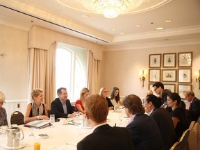Ontario Premier Kathleen Wynne meets with technology experts in California in this photo posted on Twitter on Monday Nov. 2, 2015. Her wife Jane Rounthwaite sits next to her.