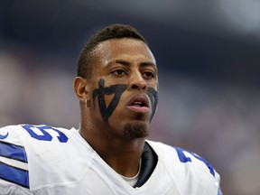 Defensive end Greg Hardy of the Dallas Cowboys on the sidelines before a game against the New England Patriots at AT&T Stadium in Arlington on Oct. 11, 2015. (Christian Petersen/Getty Images/AFP)
