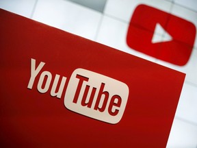 YouTube unveils their new paid subscription service at the YouTube Space LA in Playa Del Rey, Los Angeles, California, United States October 21, 2015. (REUTERS/Lucy Nicholson)