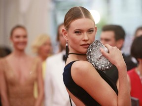 Namibian model Behati Prinsloo arrives for the Metropolitan Museum of Art Costume Institute Gala 2015 celebrating the opening of "China: Through the Looking Glass," in Manhattan, New York May 4, 2015.  REUTERS/Andrew Kelly