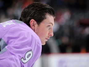 Matt Duchene of the Colorado Avalanche warms up prior to facing the Calgary Flames at Pepsi Center in Denver on Nov. 3, 2015. (Doug Pensinger/Getty Images/AFP)