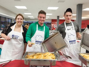 Public Relations students lend a hand at LoyalistÕs annual United Way Pancake Breakfast.