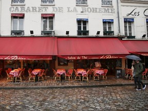 A bistro near "Place du Tertre", a square at the Butte Montmartre area in Paris, France, is seen deserted a week after a series of deadly attacks in the French capital, November 21, 2015.  REUTERS/Charles Platiau