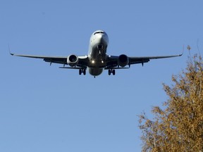 Turkish Airlines Airbus A330 aircraft approaches Riga International airport, Latvia, October 28, 2015. (REUTERS/Ints Kalnins)