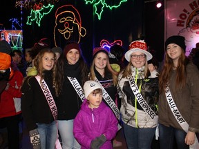 Some contestants of the 2016 Princess Pageant attended the Christmas Train celebrations.