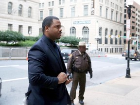 Baltimore police Officer William Porter arrives for trial at the Baltimore City Circuit Courthouse East in Baltimore, Maryland December 16, 2015.  The jury is in its second full day of deliberations in Porter's trial, which is the first of six trials of police officers involved in the death of Freddie Gray.  REUTERS/Mark Wilson/Pool