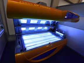 Tanning bed filer