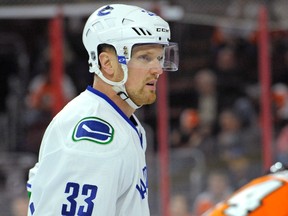 Vancouver Canucks center Henrik Sedin against the Philadelphia Flyers during the first period at Wells Fargo Cente in Philadelphia on Dec. 17, 2015. (Eric Hartline/USA TODAY Sports)