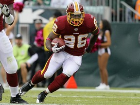 Clinton Portis of the Washington Redskins runs the ball against the Philadelphia Eagles on October 3, 2010 at Lincoln Financial Field in Philadelphia. (Jim McIsaac/Getty Images/AFP)