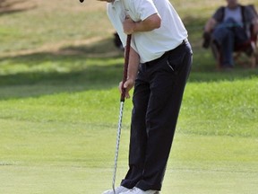 Tim Clark will have to adjust his putting technique next season as long putters are now banned from the PGA Tour. (Mike Cassese/Reuters/Files)