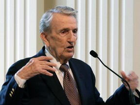 In this photo taken Sept. 18, 2013, former Arkansas Sen. Dale Bumpers speaks in Little Rock, Ark. Bumpers, a former Arkansas governor and U.S. senator who drew national attention for his defence of Bill Clinton during the president's impeachment trial, has died at the age of 90. (AP Photo/Danny Johnston)