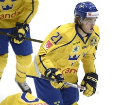 Sweden's William Nylander waits for a pass during a friendly match against Canada in Helsinki, Finland, on Dec. 23, 2015, prior to the 2016 IIHF World Junior U20 Ice Hockey Championships tournament. (THE CANADIAN PRESS/Heikki Saukkomaa/Lehtikuva via AP)