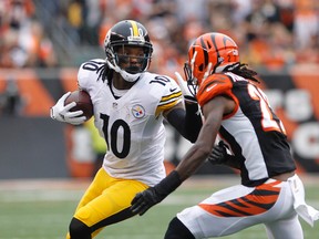 Steelers wide receiver Martavis Bryant (10) runs the ball against the Bengals during NFL action in Cincinnati on Dec. 13, 2015. (Mark Zerof/USA TODAY Sports)