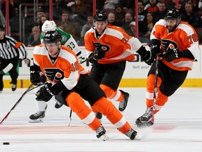 Vincent Lecavalier of the Philadelphia Flyers advances the puck up the ice against the Dallas Stars in the second period at Wells Fargo Center in Philadelphia on March 10, 2015. (Patrick Smith/Getty Images/AFP)