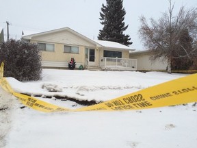 The scene of a suspicious death in northwest Edmonton. (PERRY MAH/EDMONTON SUN)