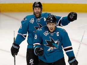 San Jose Sharks forwards Joe Pavelski (front) and Joe Thornton (back) are no ordinary Joes. (EZRA SHAW/Getty Images/AFP)