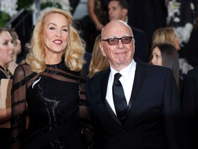 Model Jerry Hall and media magnate Rupert Murdoch arrive at the 73rd Golden Globe Awards in Beverly Hills, California January 10, 2016.  REUTERS/Mario Anzuoni