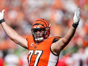 Andrew Whitworth of the Cincinnati Bengals attempts to excite the crowd during the third quarter of the game against the Kansas City Chiefs at Paul Brown Stadium in Cincinnati on Oct. 4, 2015. (Joe Robbins/Getty Images/AFP)