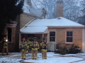 House fire on Oxford Street Tuesday morning. (JOHN MINER, The London Free Press)