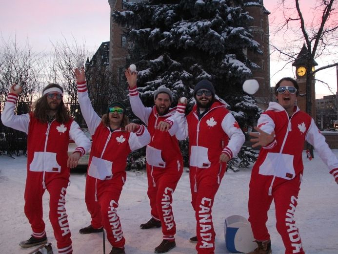 Canada Hoping To Smash Record For World’s Biggest Snowball Fight 