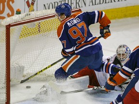 Connor McDavid scores a goal at Rexall Place versus the Blue Jackets, Feb. 2, 2016. The Oilers won 5-1. (Larry Wong)