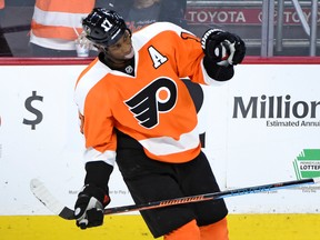 Flyers right wing Wayne Simmonds was ejected in the first period after punching Rangers defenceman Ryan McDonagh during NHL action in Philadelphia on Saturdya, Feb. 6, 2016. (Eric Hartline/USA TODAY Sports)