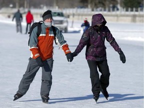 Thousands of people brave frigid temperatures skating on the Rideau Canal Skateway on Sunday, Feb. 14, 2016. DARREN BROWN / POSTMEDIA