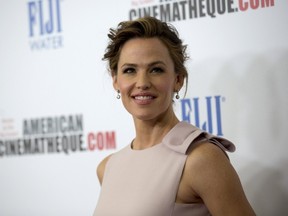 Actress Jennifer Garner poses at the 29th Annual American Cinematheque Award ceremony in Los Angeles, California October 30, 2015.  REUTERS/Mario Anzuoni