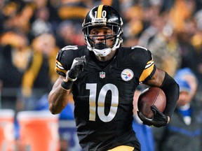 Pittsburgh Steelers wide receiver Martavis Bryant runs for a touchdown against the Indianapolis Colts in an NFL football game in Pittsburgh. (AP Photo/Don Wright, File)