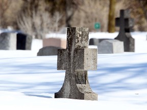 Brookside Cemetery in Winnipeg, Man. (Winnipeg Sun files)