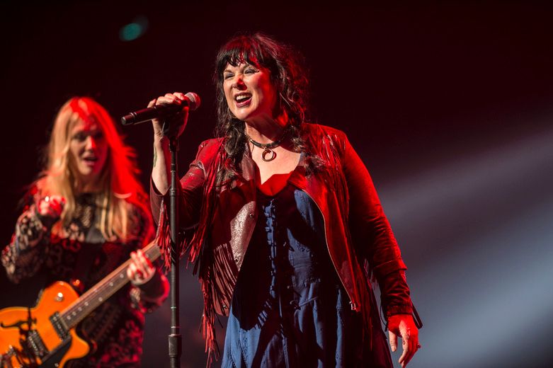 REVIEW: Heart & Joan Jett deliver pure, unadulterated rock ’n’ roll at ...