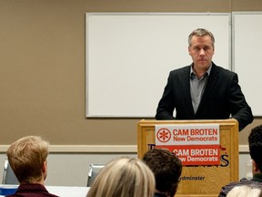 Saskatchewan NDP leader Cam Broten speaks during a meeting of the Lloydminster NDP on April 17, 2015 in Lloydminster, Alta. (James Wood/Lloydminster Meridian Booster/Postmedia Network)