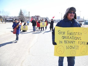 Members from the “Save the Benny Forest” held an information rally in Sudbury, Ont. on Wednesday March 23, 2016. The group is protesting logging near the community and was be in court Thursday looking for an injunction to stop the the logging. Gino Donato/Sudbury Star/Postmedia Network