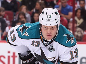 Raffi Torres of the San Jose Sharks lines up during a face off in the first period of the NHL game against the Phoenix Coyotes at Jobing.com Arena on April 15, 2013 in Glendale, Arizona.  (Christian Petersen/Getty Images/AFP)
