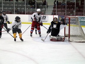 Youngsters got to take centre stage at the Kenora Recreation Centre on Sunday, March 27. The showcase featuring players aged 6-13 started off championship day of the 27th annual North American First Nations Tournament of Champions.
RYAN YOUNG/Daily Miner and News