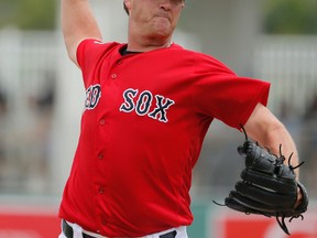 Boston Red Sox knuckleball pitcher Steven Wright. (TONY GUTIERREZ/AP)