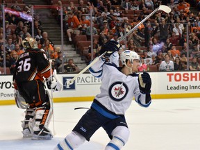 Mark Scheifele Tuesday night in Anaheim, where the Jets won their second straight game in overtime. Can the Jets make it three in a row? (Kirby Lee-USA TODAY Sports)
