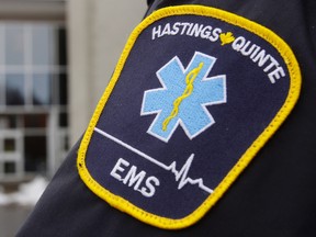 Hastings paramedics crest