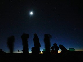 There were 30 UFO sightings in Winnipeg last year, including a peculiar one on Oct. 4.(REUTERS/Mike Blake file photo)
