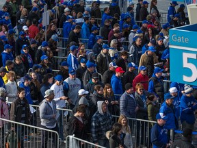 The Blue Jays are fourth in average attendance in the majors, averaging nearly 40,000 fans per game. (ERNEST DOROSZUK/Toronto Sun files)