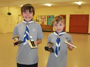 Liam McCurdy, left, and his brother Evan, enjoyed a good day at the Tri-Shores regional Kub Kar Rally.
CARL HNATYSHYN/SARNIA THIS WEEK