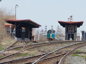 Via Rail train carrying passengers from Toronto to Windsor, rolls into the station in downtown London. (CRAIG GLOVER, The London Free Press)