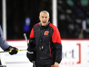 Former Flames bench boss Bob Hartley still wants to coach in the NHL. (Al Charest/Postmedia Network/Files)