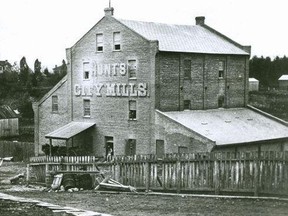 The second City Mills building, seen here about 1895, was built after an 1888 fire that destroyed the original building from the 1850s. It was a London landmark on the south branch of the Thames River just below the Labatt brewery property. Hunt Bros. Flour moved from this location in 1917 to 471 Nightingale Ave. to take advantage of cheap hydroelectric power. (Photos courtesy of Jay Hunt)