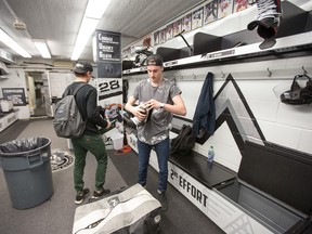Gatineau Olympiques players begin exit interviews and cleaning out their lockers on April 20, 2016. (WAYNE CUDDINGTON/Postmedia)